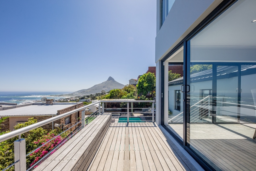 To Let 6 Bedroom Property for Rent in Camps Bay Western Cape